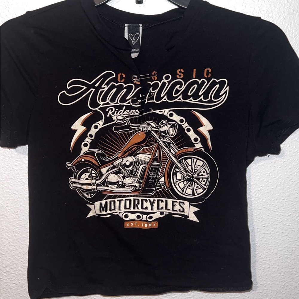 WINDSOR CROPPED MOTORCYCLE GRAPHIC TEE